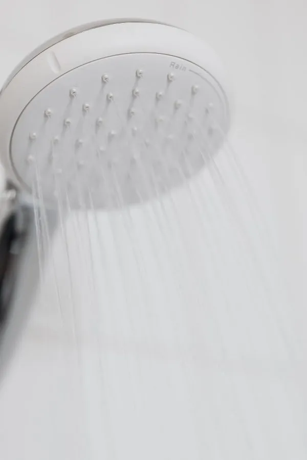Ducha con filtro de agua