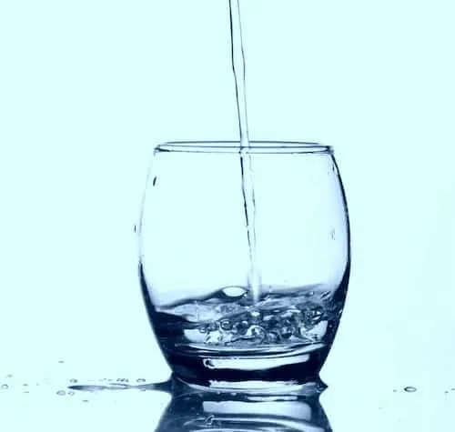 Vaso de agua de ósmosis inversa